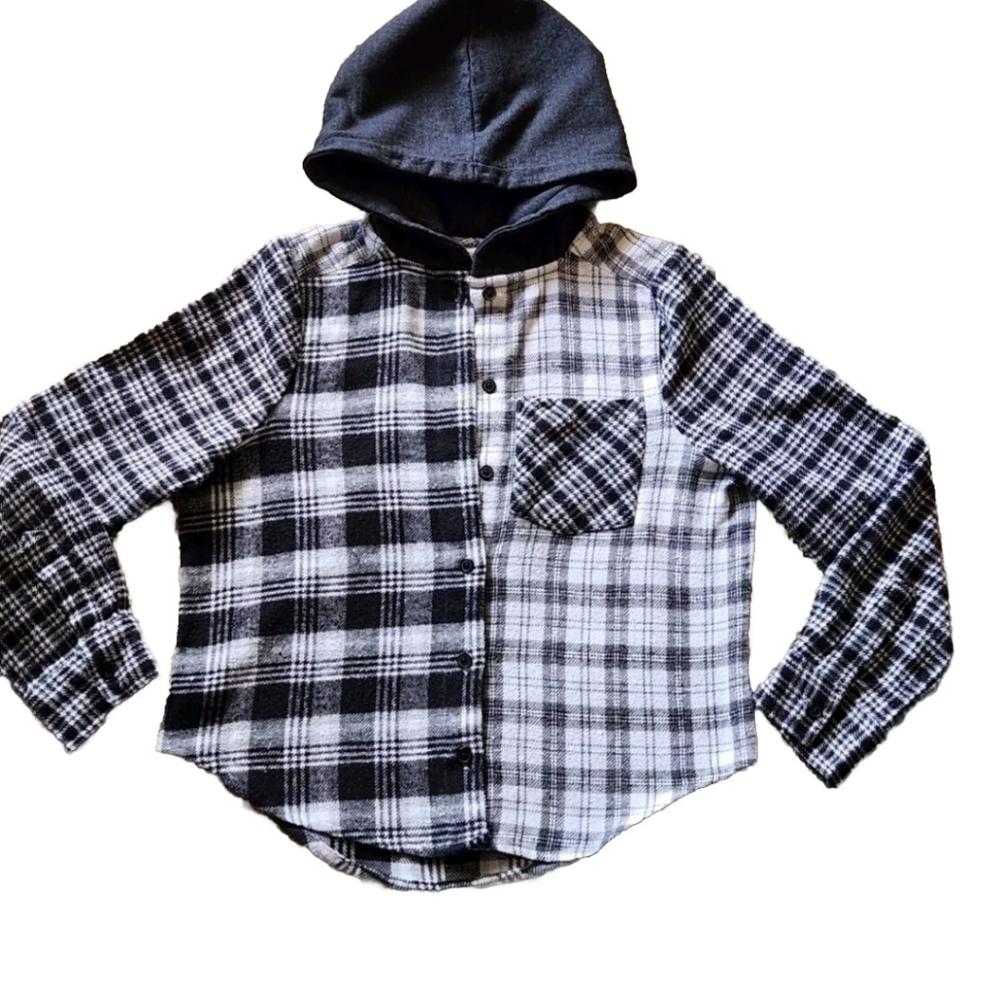 BKE Youth Hooded Flannel Size L • Black Grey Plaid